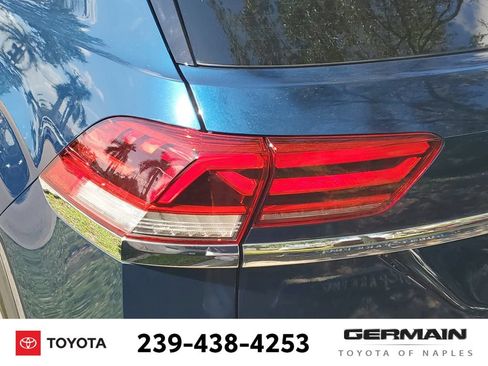 Used 2021 Volkswagen Atlas Cross Sport SE w/ Panoramic Sunroof Package AWD/4WD image 17