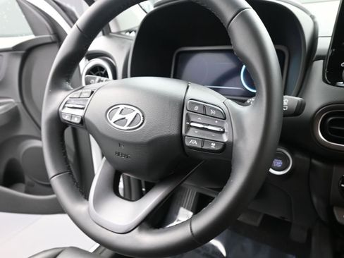 Certified 2022 Hyundai Kona Limited image 19