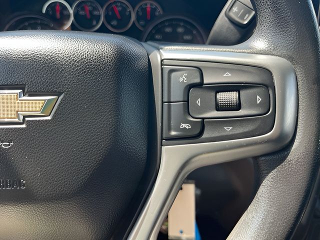 Used 2020 Chevrolet Silverado 1500 LT RWD image 18