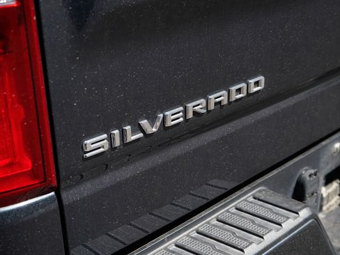Used 2021 Chevrolet Silverado 1500 Custom image 9