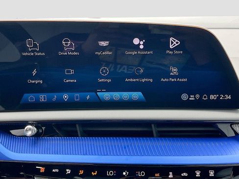 New 2026 Cadillac Optiq Luxury 1 w/ LPO, Floor Liner Package AWD/4WD image 22