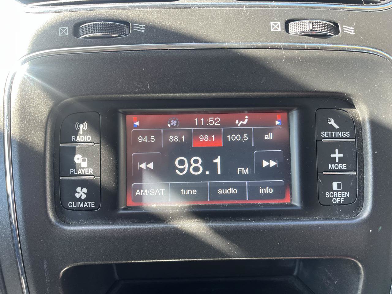 Used 2013 Dodge Journey SXT w/ Flexible Seating Group FWD image 10