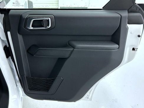 New 2025 Ford Bronco 4-Door image 17
