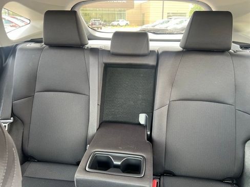 Used 2021 Toyota Venza LE w/ Carpet Mat Package (TMS) AWD/4WD image 11