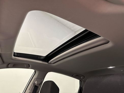 Certified 2024 Honda Accord EX image 18