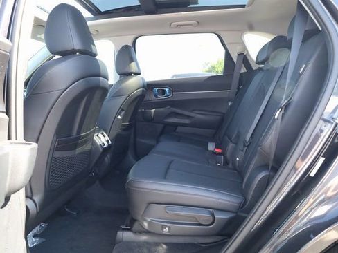 New 2025 Kia Sorento S w/ Panoramic Sunroof Package image 23