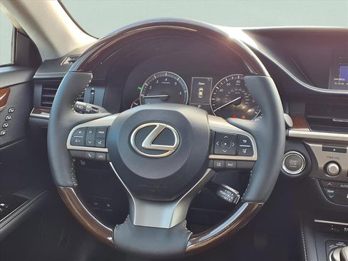 Used 2017 Lexus ES 350 image 17