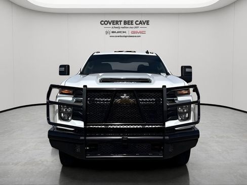 Used 2024 Chevrolet Silverado 3500 LT w/ Convenience Package image 2