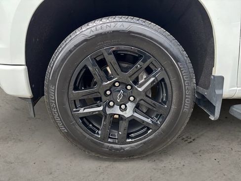 Used 2022 Chevrolet Silverado 1500 RST AWD/4WD image 9