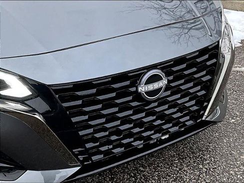 Certified 2024 Nissan Altima 2.5 SV image 29