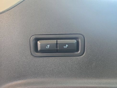 Used 2025 Ford Expedition Platinum AWD/4WD image 22