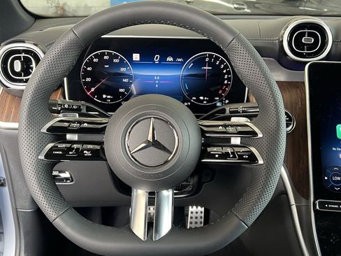 New 2025 Mercedes-Benz GLC 350e 4MATIC image 23