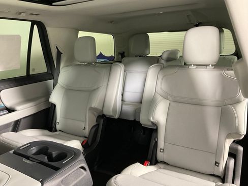 New 2027 Ford Expedition Platinum w/ Driver's Package RWD image 16