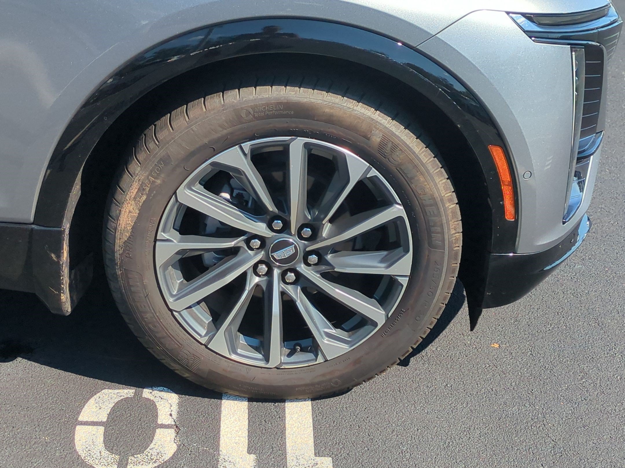 Used 2024 Cadillac Lyriq Sport w/ LPO, Floor Liner Package AWD/4WD image 12