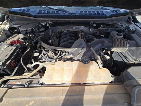 Used 2017 Ford F150 XLT w/ Equipment Group 301A Mid AWD/4WD image 9