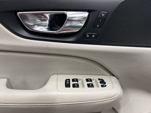 Used 2020 Volvo V60 T5 Cross Country w/ Protection Package Premier image 54