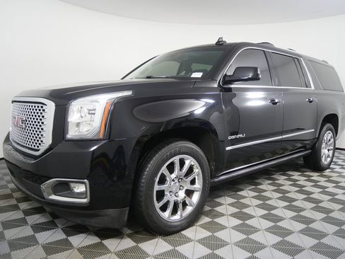 Used 2016 GMC Yukon XL Denali w/ Enhanced Security Package image 7