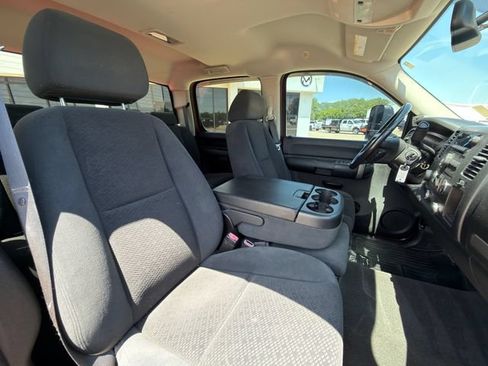 Used 2007 Chevrolet Silverado 2500 LT w/ 1LT Convenience Package AWD/4WD image 28