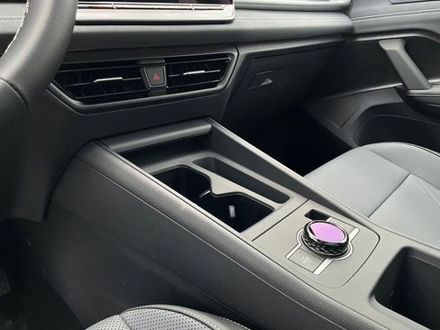 New 2026 Volkswagen Tiguan SE AWD/4WD image 20