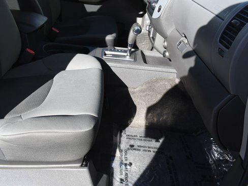 Used 2014 Nissan Xterra X image 25