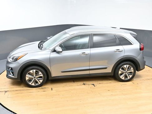Used 2022 Kia Niro EX w/ Cold Weather Package FWD image 45