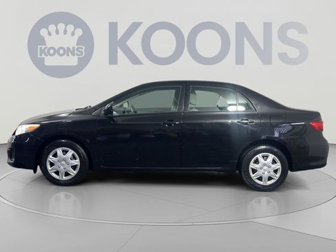Used 2011 Toyota Corolla LE w/ Preferred Accessory Pkg FWD image 2