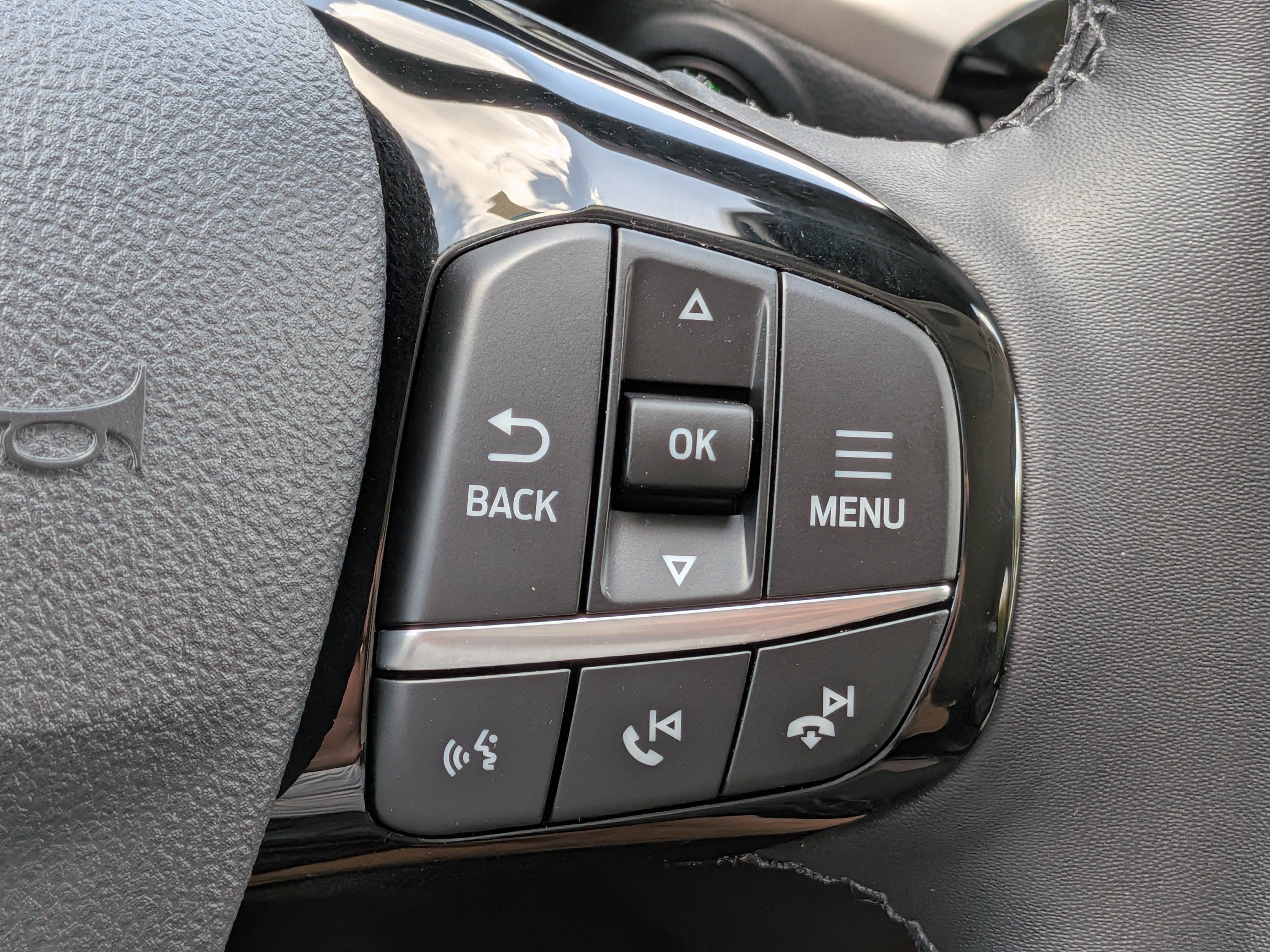 Used 2022 Ford Escape SEL FWD image 26