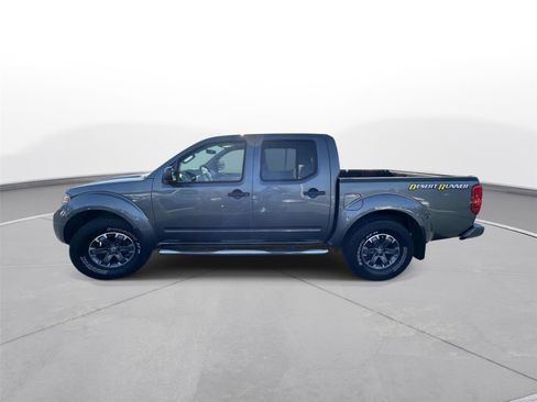 Used 2017 Nissan Frontier Desert Runner image 9