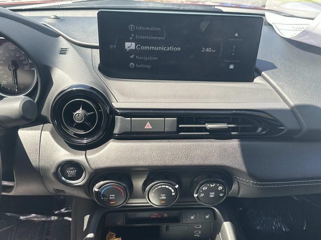 Used 2026 MAZDA MX-5 Miata Club w/ Interior Package RWD image 18