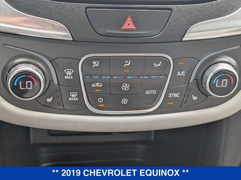 Used 2019 Chevrolet Equinox LT w/ Sun & Navigation Package AWD/4WD image 25