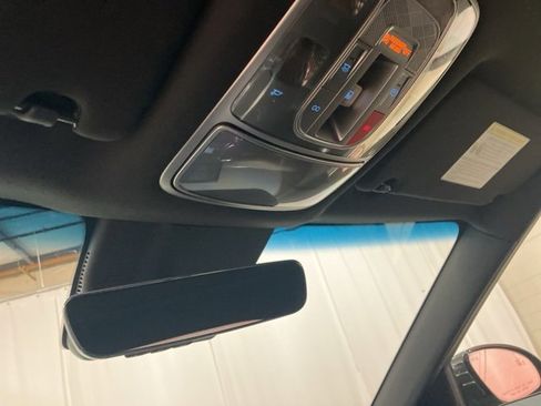 Used 2024 Genesis GV60 RWD image 19