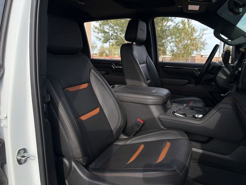 Used 2024 GMC Sierra 3500 AT4 w/ AT4 Premium Plus Package image 38