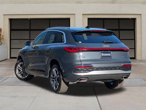 New 2025 Audi Q5 Premium image 3