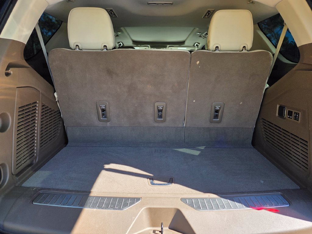 Used 2022 GMC Yukon Denali RWD image 22