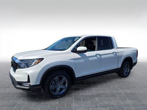 Used 2023 Honda Ridgeline RTL-E image 3