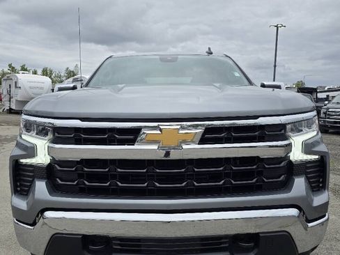 Used 2023 Chevrolet Silverado 1500 LT AWD/4WD image 4