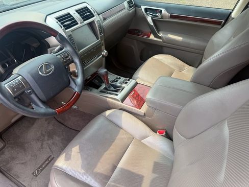 Used 2010 Lexus GX 460 Premium AWD/4WD image 2