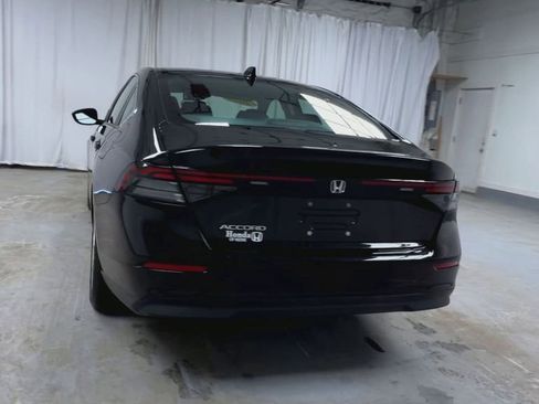 Used 2025 Honda Accord LX image 7