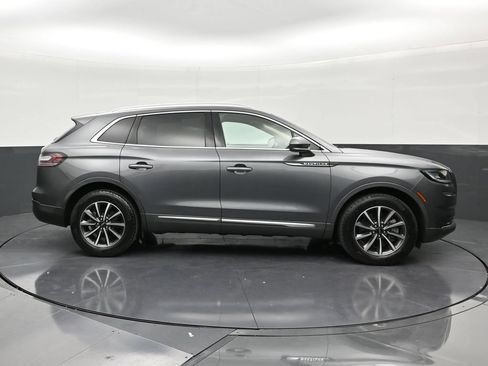 Used 2022 Lincoln Nautilus FWD image 6