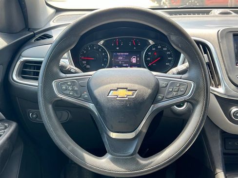 Used 2020 Chevrolet Equinox LT w/ LPO, Floor Liner Package FWD image 16