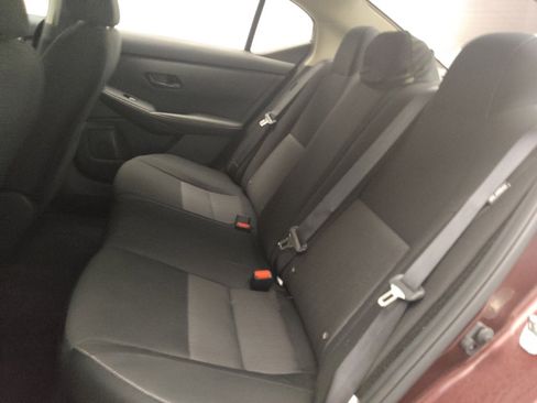 Used 2025 Nissan Sentra SV FWD image 18