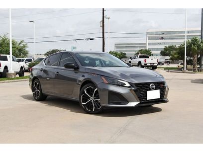 Used 2024 Nissan Altima 2.5 SR