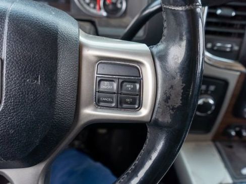 Used 2014 RAM 2500 Laramie w/ Convenience Group AWD/4WD image 18