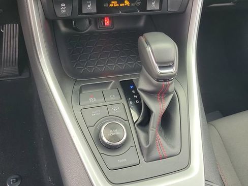 Used 2024 Toyota RAV4 SE w/ Weather & Moonroof Package AWD/4WD image 22