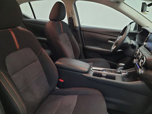 Used 2025 Nissan Sentra SR FWD image 21