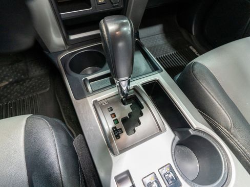 Used 2020 Toyota 4Runner SR5 Premium w/ Moonroof Package image 22