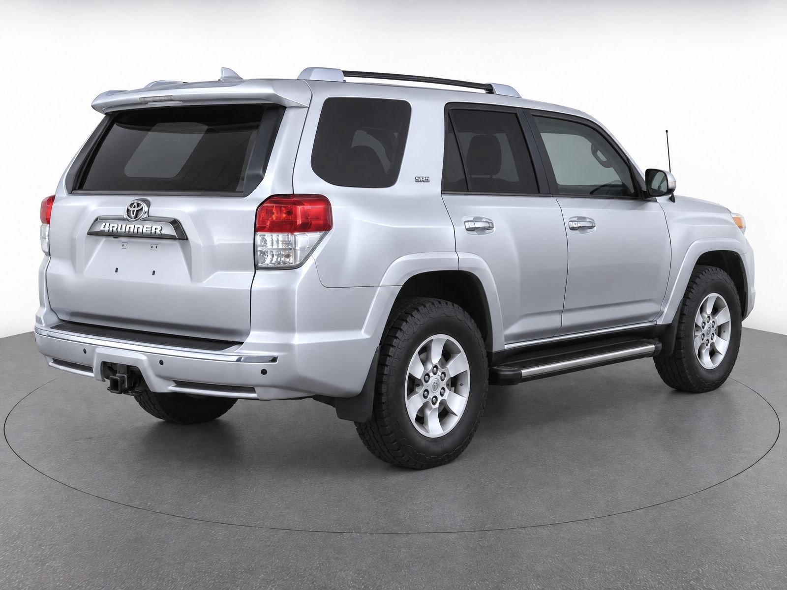 Used 2013 Toyota 4Runner SR5 RWD image 3