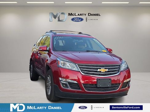 Used 2013 Chevrolet Traverse LT FWD image 1
