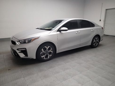 Used 2020 Kia Forte LXS image 2
