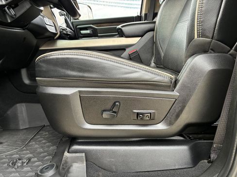 Used 2020 RAM 3500 Laramie image 15